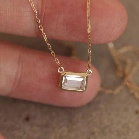The Dainty Geo Necklace in 14k plating over 925 silver - Picture 1 of 9